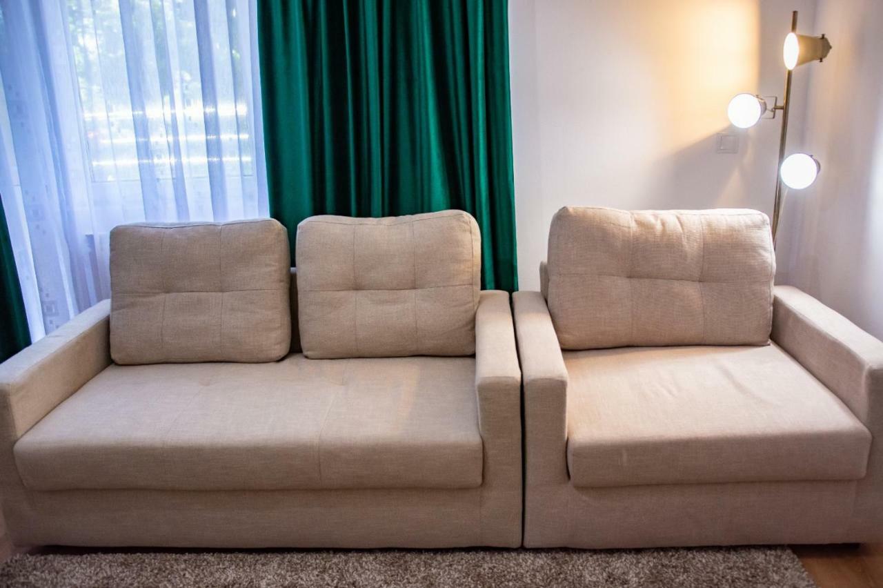 Hotel Thr Center Куртя-де-Арджеш Экстерьер фото